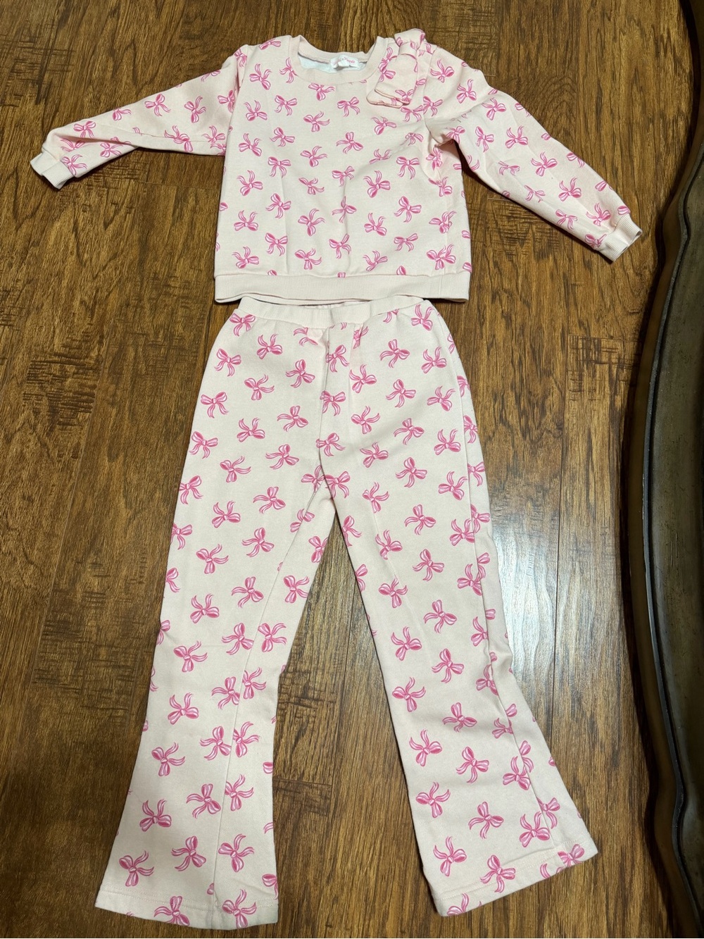 Girls sweatsuit